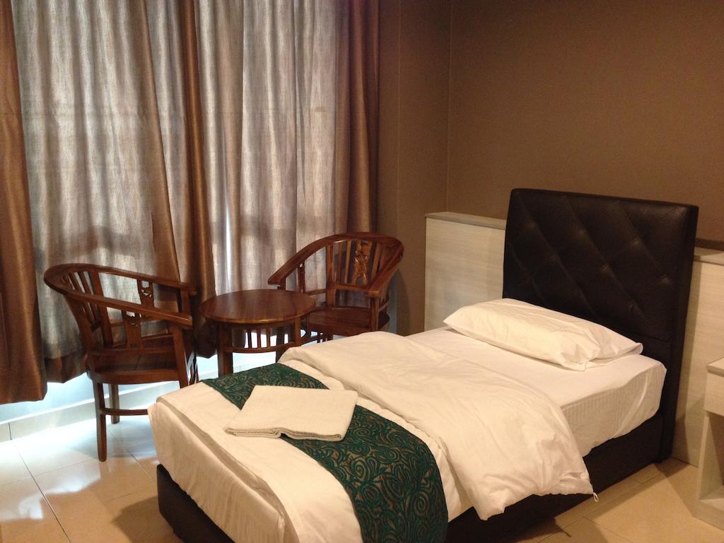 Hotel Aero Star 2*